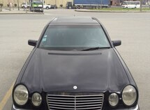 Mercedes E 230