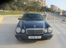Mercedes E 230