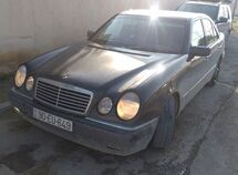 Mercedes E 230