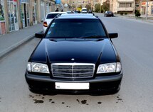 Mercedes C 180