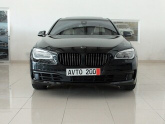 BMW 750