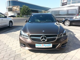 Mercedes E 200