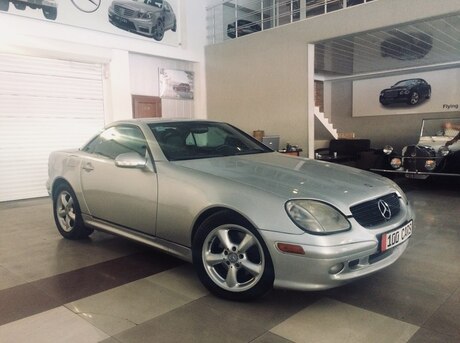 Mercedes SLK 320