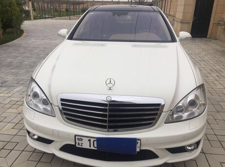 Mercedes S 63 AMG