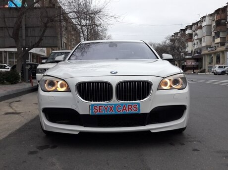 BMW 750
