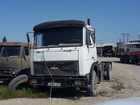 MAZ 642208