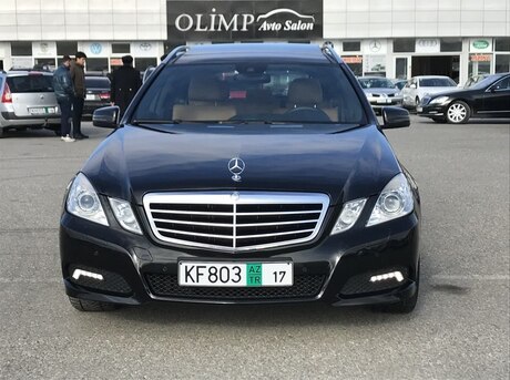 Mercedes E 220