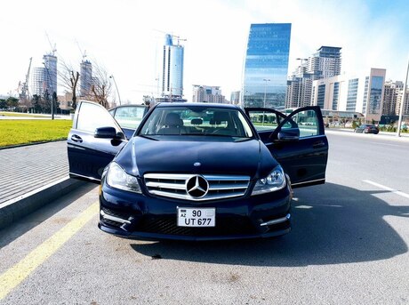 Mercedes C 300