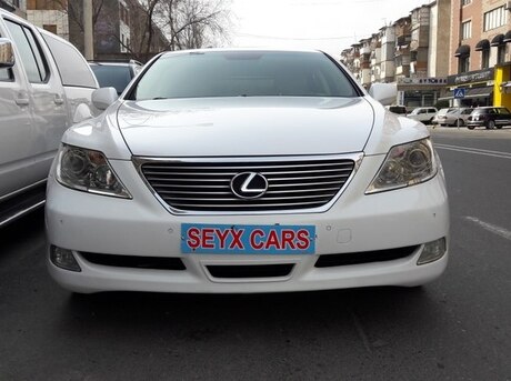 Lexus LS 460