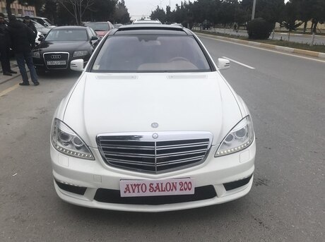 Mercedes S 63 AMG