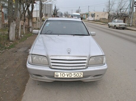 Mercedes C 220