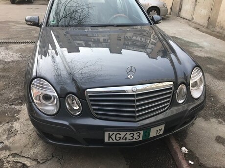 Mercedes E 220