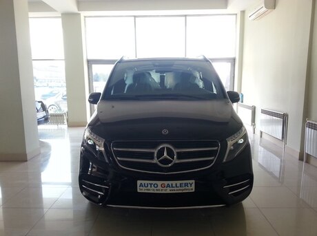Mercedes V 250