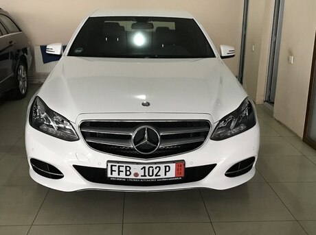 Mercedes E 200