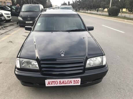 Mercedes C 240