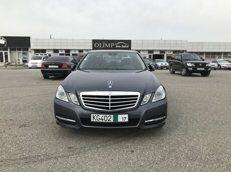Mercedes E 220