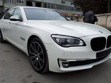 BMW 740