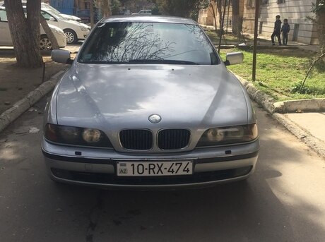 BMW 528