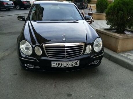 Mercedes E 220