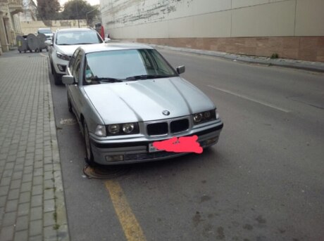 BMW 320