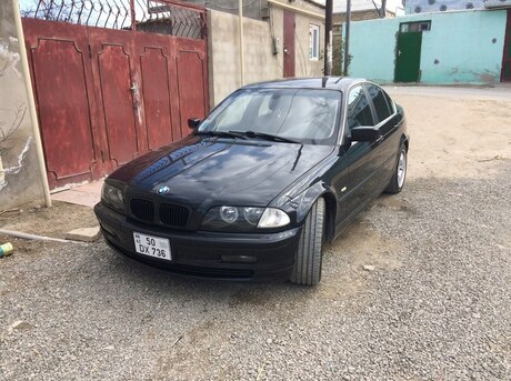 BMW 320