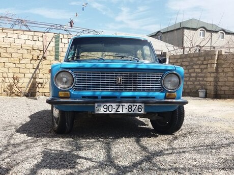 LADA (VAZ) 21013