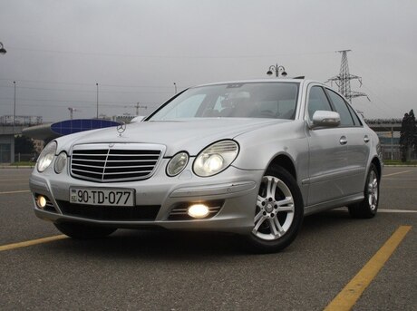 Mercedes E 220