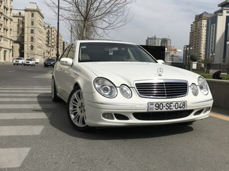 Mercedes E 320