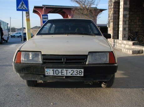 LADA (VAZ) 2108