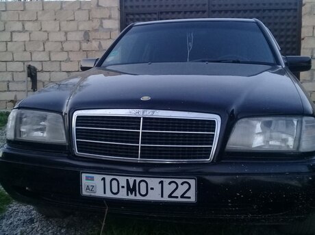 Mercedes C 180