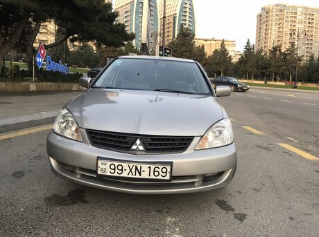 Mitsubishi Lancer