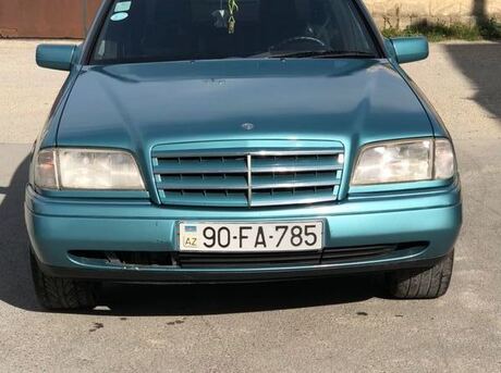 Mercedes C 230