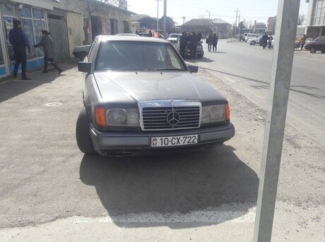 Mercedes E 260