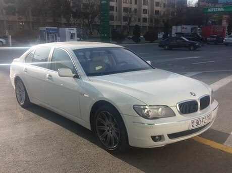 BMW 740