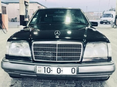 Mercedes E 220