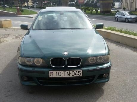 BMW 528