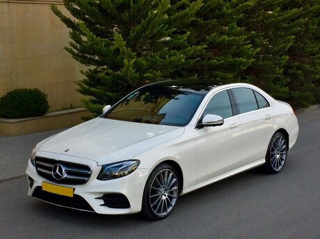 Mercedes E 200