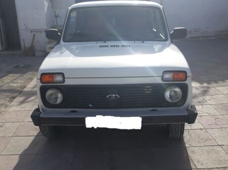 LADA (VAZ) Niva