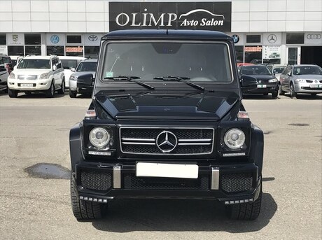 Mercedes G 400