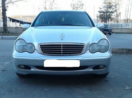 Mercedes C 180