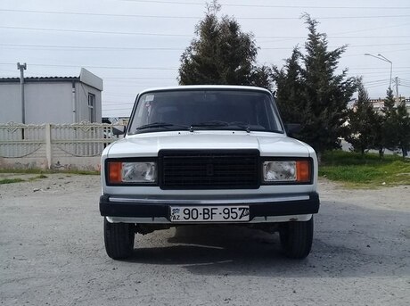 LADA (VAZ) 2107