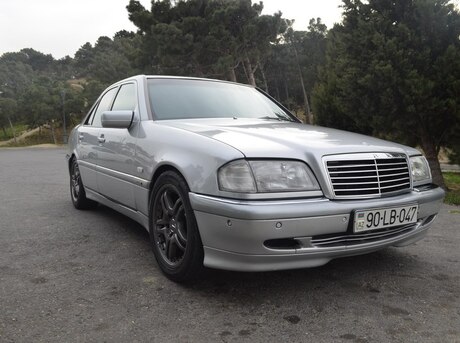 Mercedes C 280