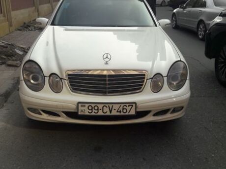 Mercedes E 220