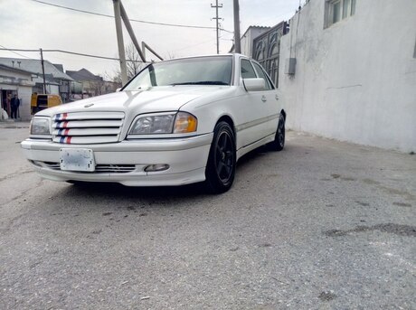 Mercedes C 230