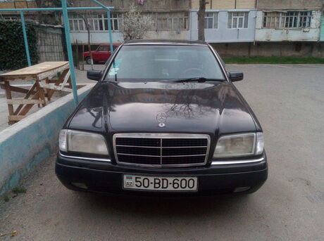 Mercedes C 200