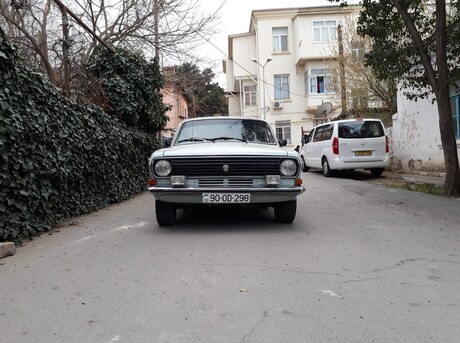 GAZ 24-10