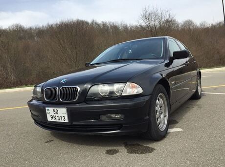 BMW 320