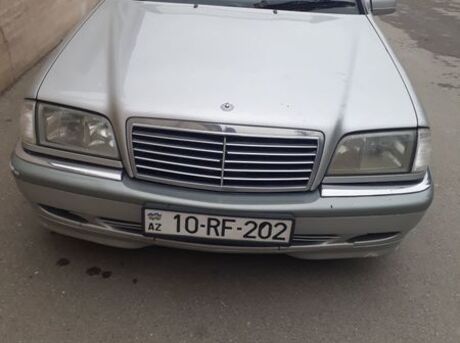 Mercedes C 180