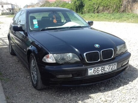 BMW 320
