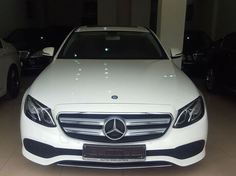 Mercedes E 200